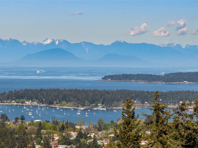 House for sale in Nanaimo, 1089 College Dr, 1033695 | Realtylink.org