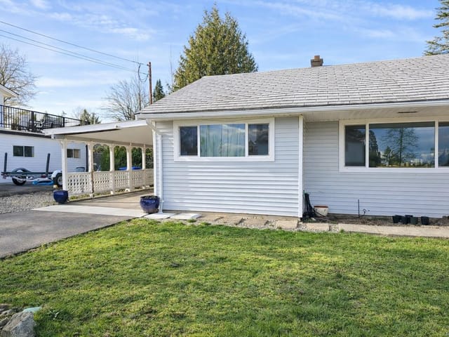 House for sale in Comox, 2114 McKenzie Ave, 1034158 | Realtylink.org