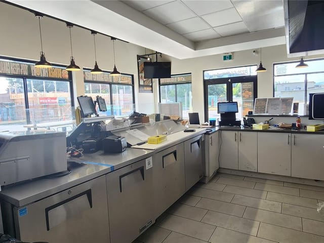 Commercial property for sale in Courtenay, 4 2230 Cliffe Ave, 1034484 | Realtylink.org