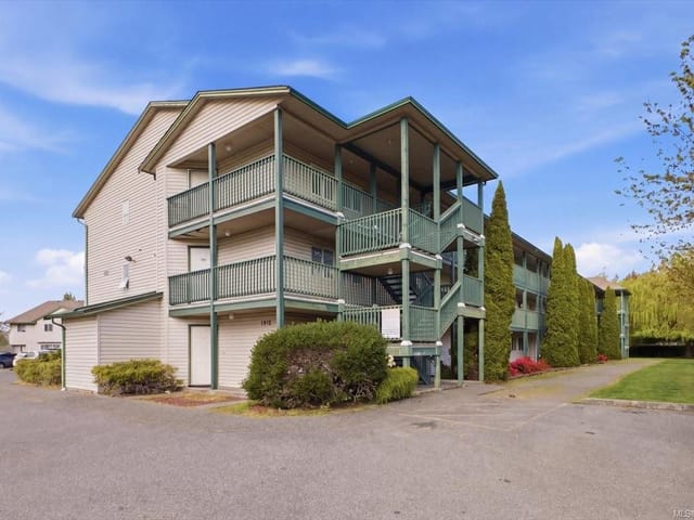 Apartment for sale in Nanaimo, 208 1912 Bowen Rd, 1034499 | Realtylink.org