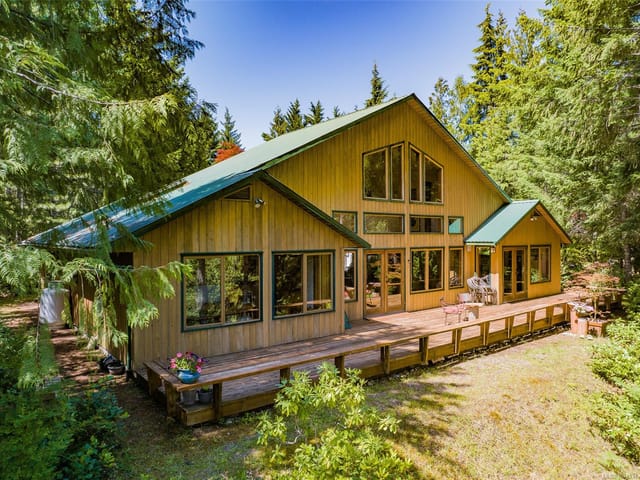 House for sale in Qualicum Beach, 1055 Spider Lake Rd, 1034534 | Realtylink.org