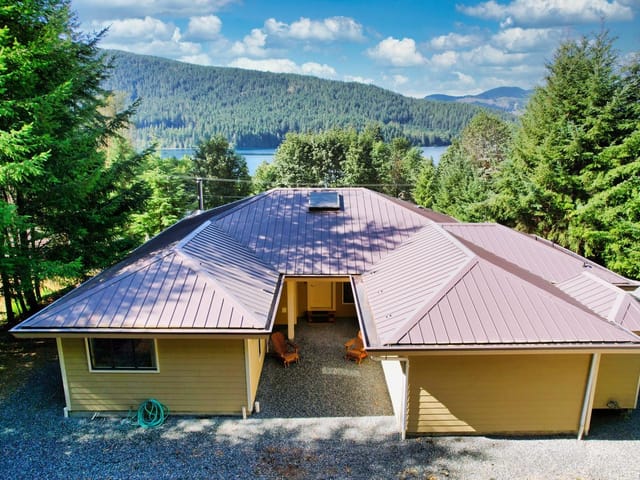 House for sale in Youbou, 9871 Youbou Rd, 1034574 | Realtylink.org