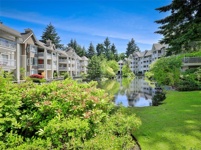 Apartment for sale in Nanaimo, 205 5625 Edgewater Ln, 1034977 | Realtylink.org