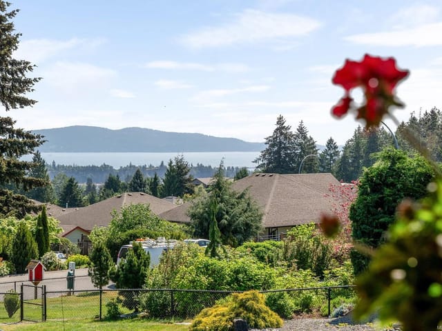 House for sale in Chemainus, 3319 Cook St, 1036195 | Realtylink.org