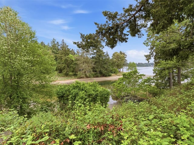 Townhouse for sale in Nanoose Bay, 311 1600 Stroulger Rd, 1036271 | Realtylink.org