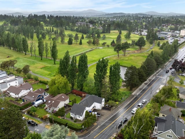 1/2 Duplex for sale in Esquimalt, 840 Tillicum Rd, 1036858 | Realtylink.org