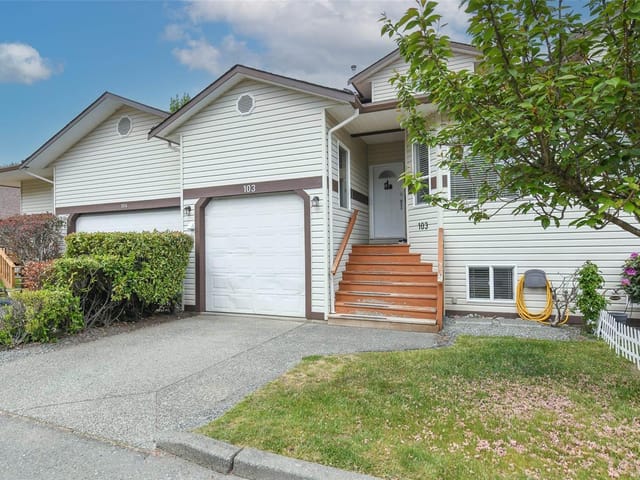 Townhouse for sale in Courtenay, 103 2727 1st St, 1036923 | Realtylink.org