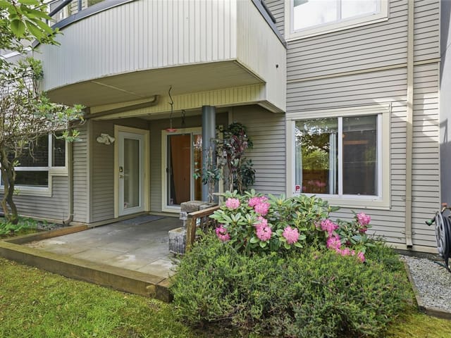 Apartment for sale in Nanaimo, 107 1685 Estevan Rd, 1037021 | Realtylink.org