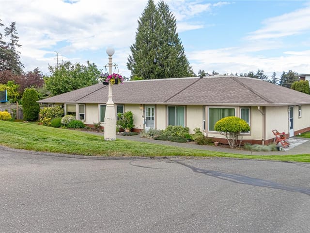 Townhouse for sale in Parksville, 2 100 Abbey Ln, 1037220 | Realtylink.org