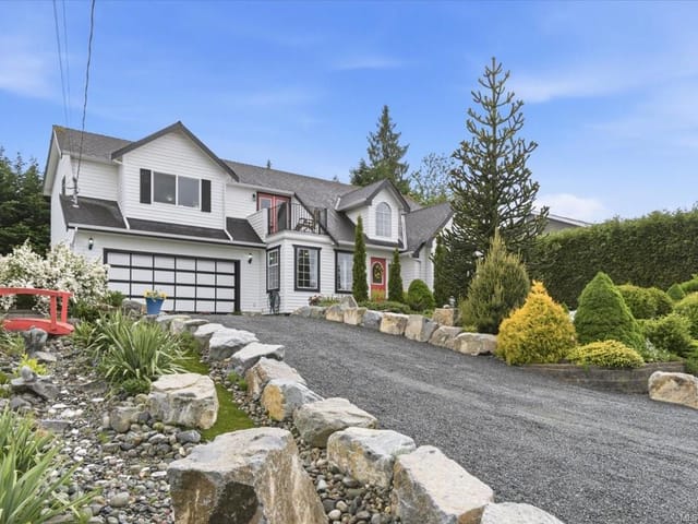 House for sale in Qualicum Beach, 120 Hornby Pl, 1037246 | Realtylink.org