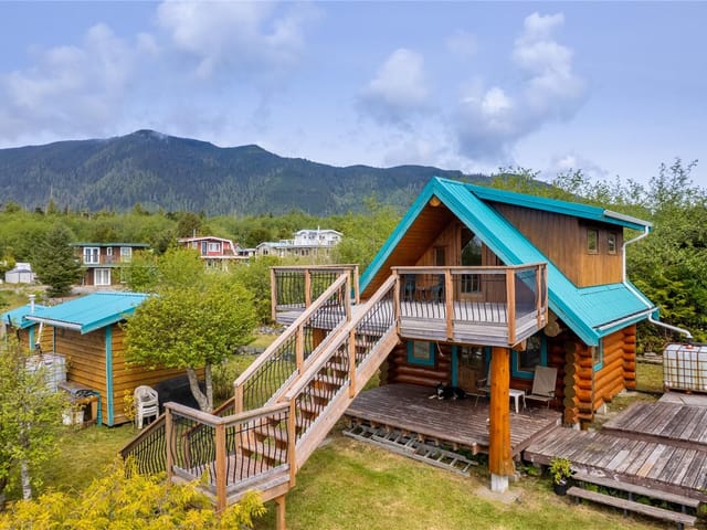 House for sale in Ucluelet, 1082 Sixth Ave, 1037323 | Realtylink.org