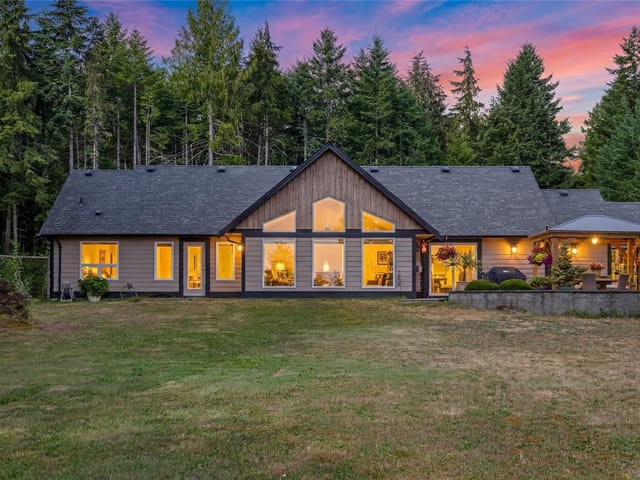 House for sale in Qualicum Beach, 1737 Galvin Pl, 1037353 | Realtylink.org