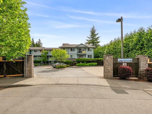 Apartment for sale in Comox, 302 840 Shamrock Pl, 1037384 | Realtylink.org
