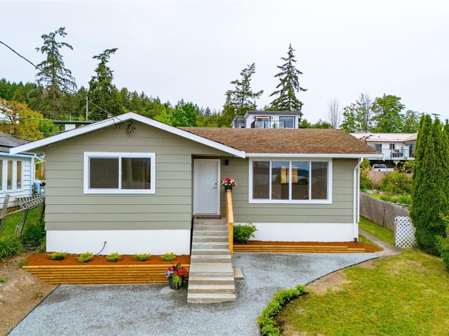 House for sale in Crofton, 8082 York Ave, 1037756 | Realtylink.org