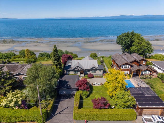 House for sale in Qualicum Beach, 311 Poplar Ave, 1037928 | Realtylink.org