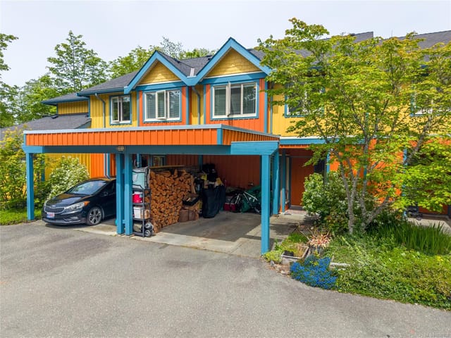 Townhouse for sale in Tofino, 3 295 Arnet Rd, 1037937 | Realtylink.org