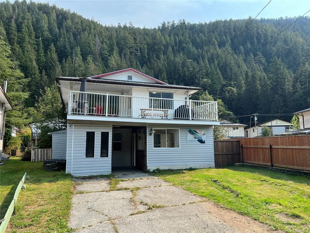 House for sale in Tahsis, 537 Maquinna N Dr, 1037972 | Realtylink.org