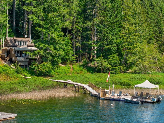 House for sale in Quadra Island, Blk G Village Bay Lake, 1038100 | Realtylink.org