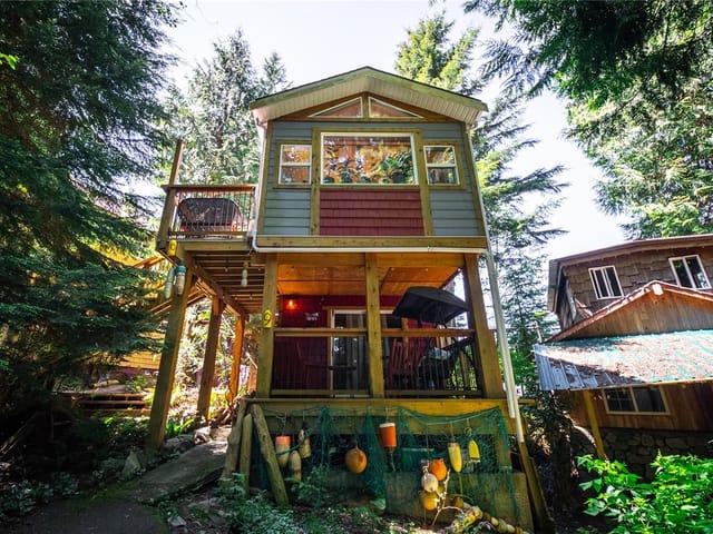 Multi-family for sale in Ucluelet, 2088 Peninsula Rd, 1038351 | Realtylink.org