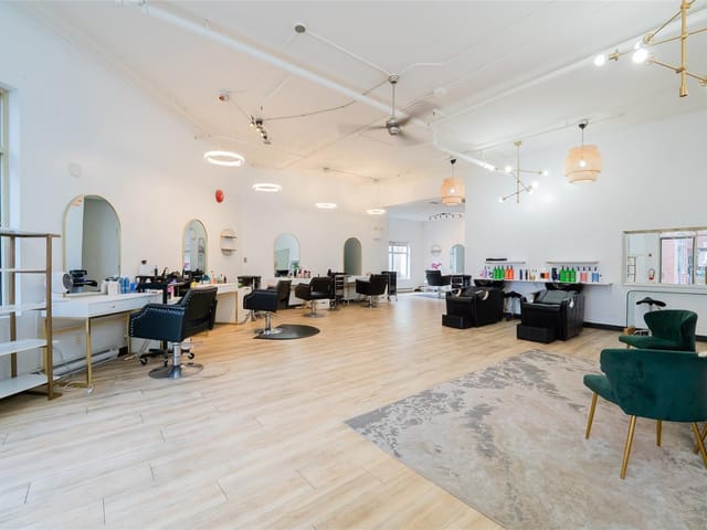 Retail for lease in Nanaimo, 104 335 Wesley St, 1038493 | Realtylink.org