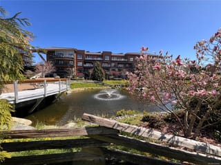 Apartment for sale in Saanich, 105 745 Travino Ln, 1038660 | Realtylink.org