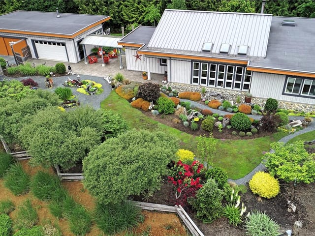 House for sale in Qualicum Beach, 3881 Charlton Dr, 1038697 | Realtylink.org
