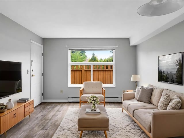 Apartment for sale in Duncan, 111 3215 Cowichan Lake Rd, 1038718 | Realtylink.org