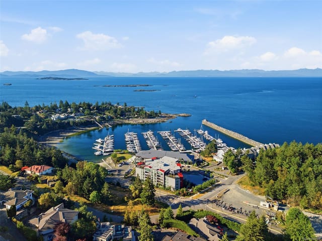 Apartment for sale in Nanoose Bay, 502 3529 Dolphin Dr, 1038823 | Realtylink.org