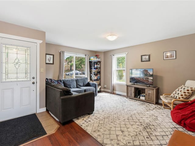 House for sale in Nanaimo, 2185 Dick Ave, 1039011 | Realtylink.org
