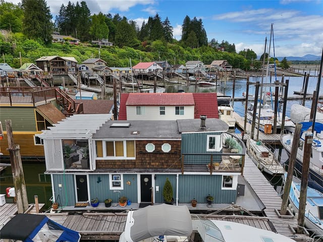 House for sale in Cowichan Bay, 5 1765 Cowichan Bay Rd, 1039024 | Realtylink.org