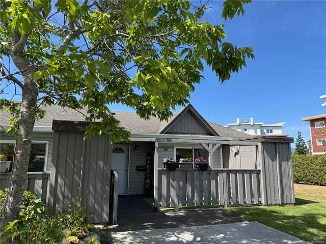 Townhouse for sale in Comox, 125 2191 Murrelet Dr, 1039090 | Realtylink.org