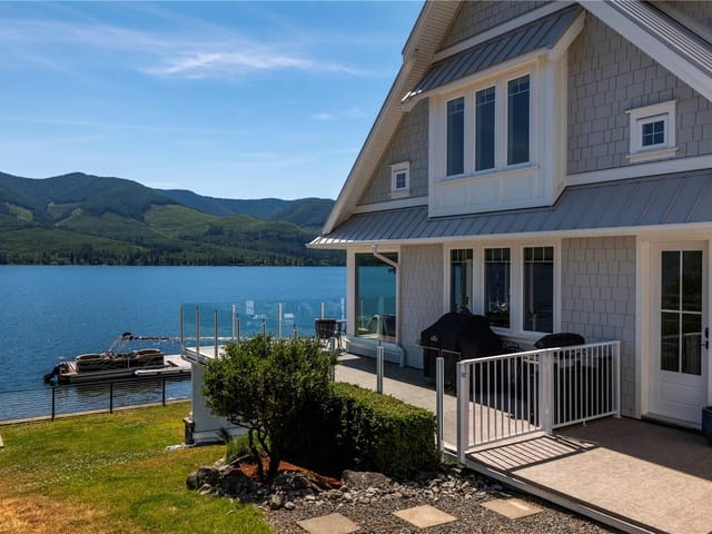 House for sale in Youbou, 10684 Lake Blvd, 1039122 | Realtylink.org