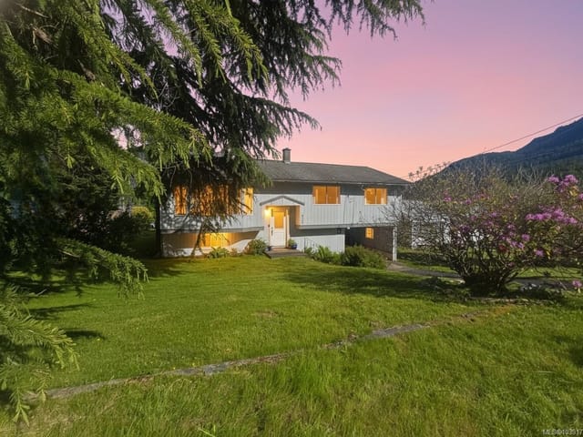 House for sale in Sayward, 221 Spar St, 1039177 | Realtylink.org