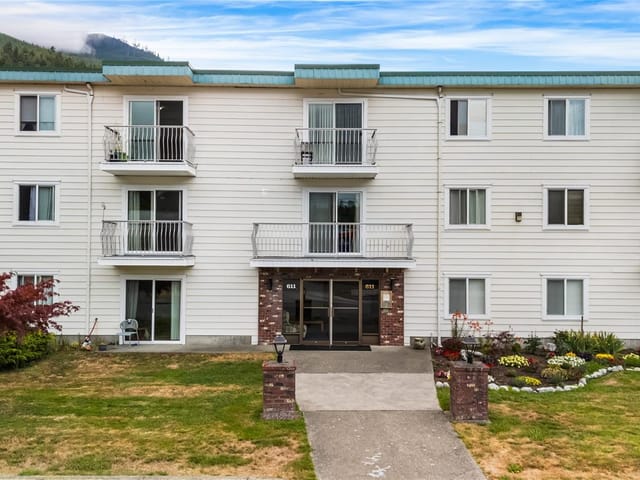 Townhouse for sale in Sayward, 304 611 Macmillan Dr, 1039460 | Realtylink.org