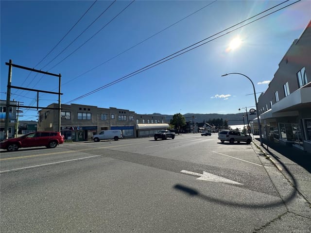 Commercial property for lease in Port Alberni, 4956 Argyle St, 1039651 | Realtylink.org