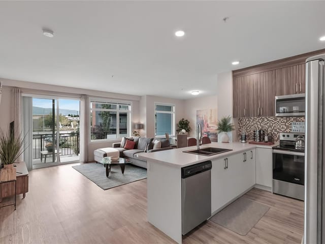 Apartment for sale in Nanaimo, 201 6544 Metral Dr, 1039688 | Realtylink.org