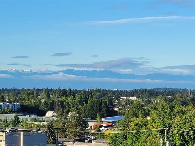 Apartment for sale in Saanich, 406 4536 Viewmont Ave, 1039699 | Realtylink.org