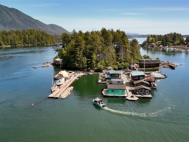 House for sale in Tofino, Float Strawberry Isl, 1039771 | Realtylink.org
