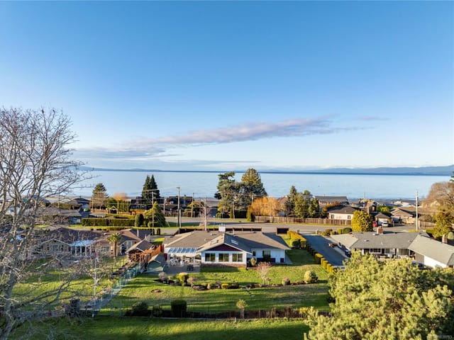House for sale in Qualicum Beach, 260 Elizabeth Ave, 1039793 | Realtylink.org