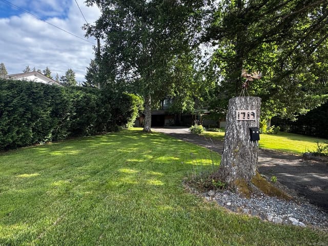 House for sale in Comox, 1719 Centennial E Ave, 1039987 | Realtylink.org