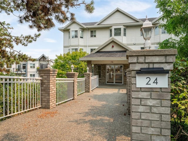 Apartment for sale in Nanaimo, 206 24 Prideaux St, 1040139 | Realtylink.org