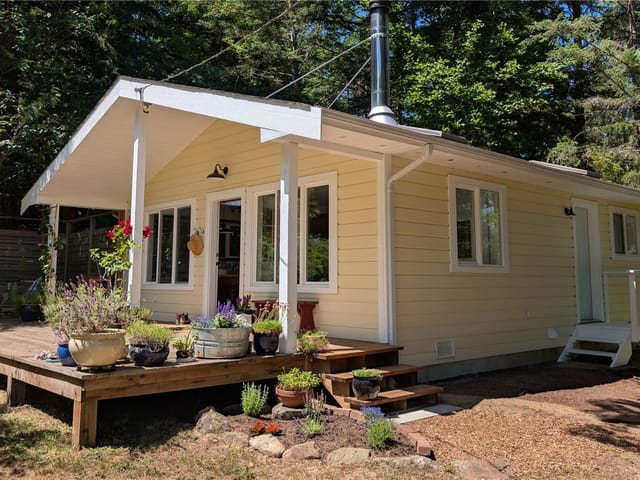 House for sale in Gabriola Island, 3185 Silva Bay Rd, 1040349 | Realtylink.org