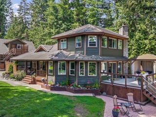 House for sale in Fanny Bay, 7764 Ships Point Rd, 1040382 | Realtylink.org