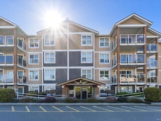 Apartment for sale in Nanaimo, 204 4701 Uplands Dr, 1040734 | Realtylink.org
