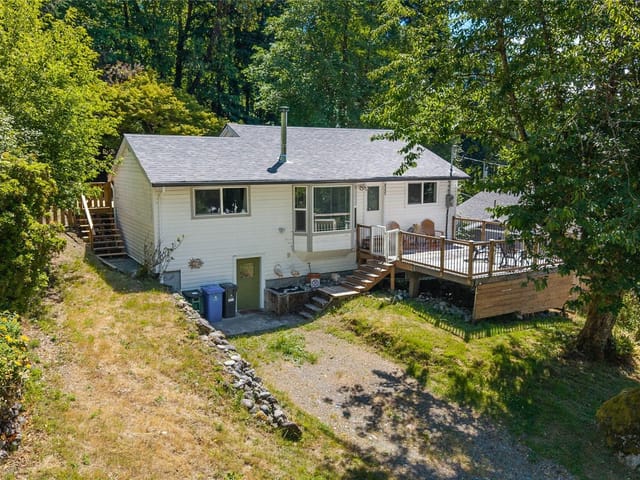 House for sale in Youbou, 8555 Maple Ridge Rd, 1040745 | Realtylink.org