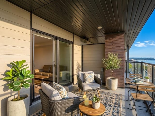 Apartment for sale in Nanaimo, 305 45 Haliburton St, 1040749 | Realtylink.org