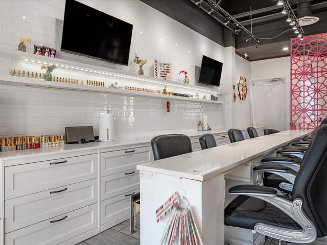 Business for sale in Parksville, 1 & 2 155 Morison Ave, 1041087 | Realtylink.org