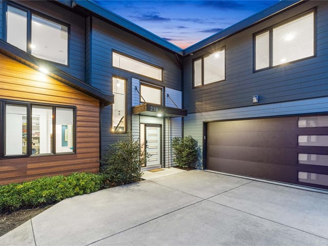 House for sale in Nanaimo, 210 Crestline Ter, 1041163 | Realtylink.org