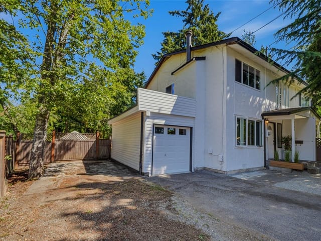 1/2 Duplex for sale in Nanaimo, 3709 Long Lake Ter, 1041401 | Realtylink.org