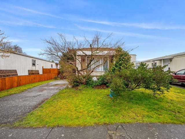 Manufactured Home for sale in Courtenay, 19 390 Cowichan Ave, 1041460 | Realtylink.org